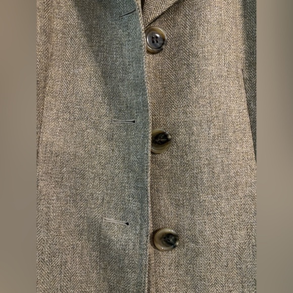 Le Suit Women's Size 6 Tan Tweed Polyester Lined Blazer 3-Button EUC! - Picture 7 of 9